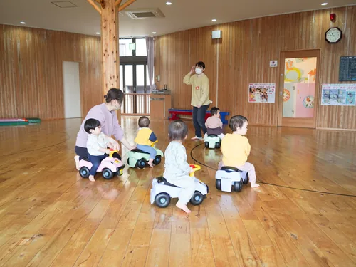 先生と子どもの様子